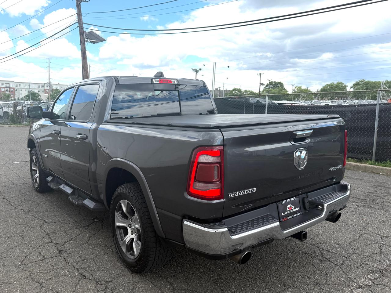 RAM 1500 Laramie 4x4 Crew Cab 5'7" Box 2019
