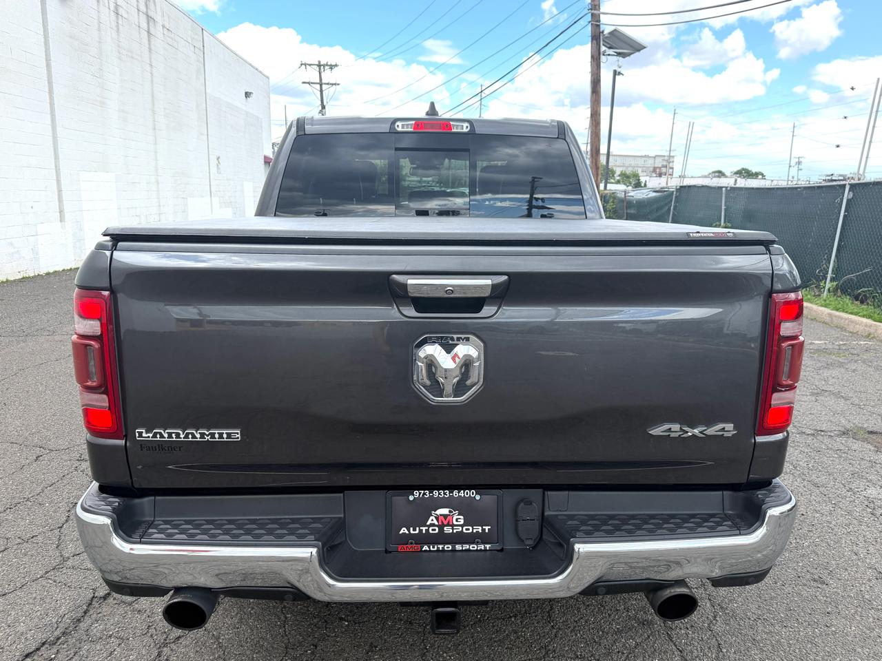 RAM 1500 Laramie 4x4 Crew Cab 5'7" Box 2019