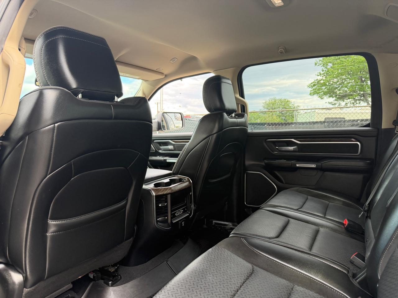 RAM 1500 Laramie 4x4 Crew Cab 5'7" Box 2019