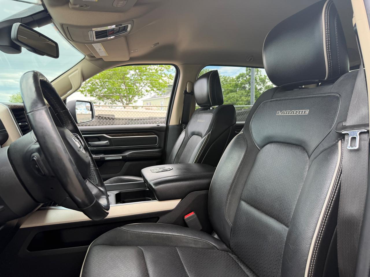 RAM 1500 Laramie 4x4 Crew Cab 5'7" Box 2019