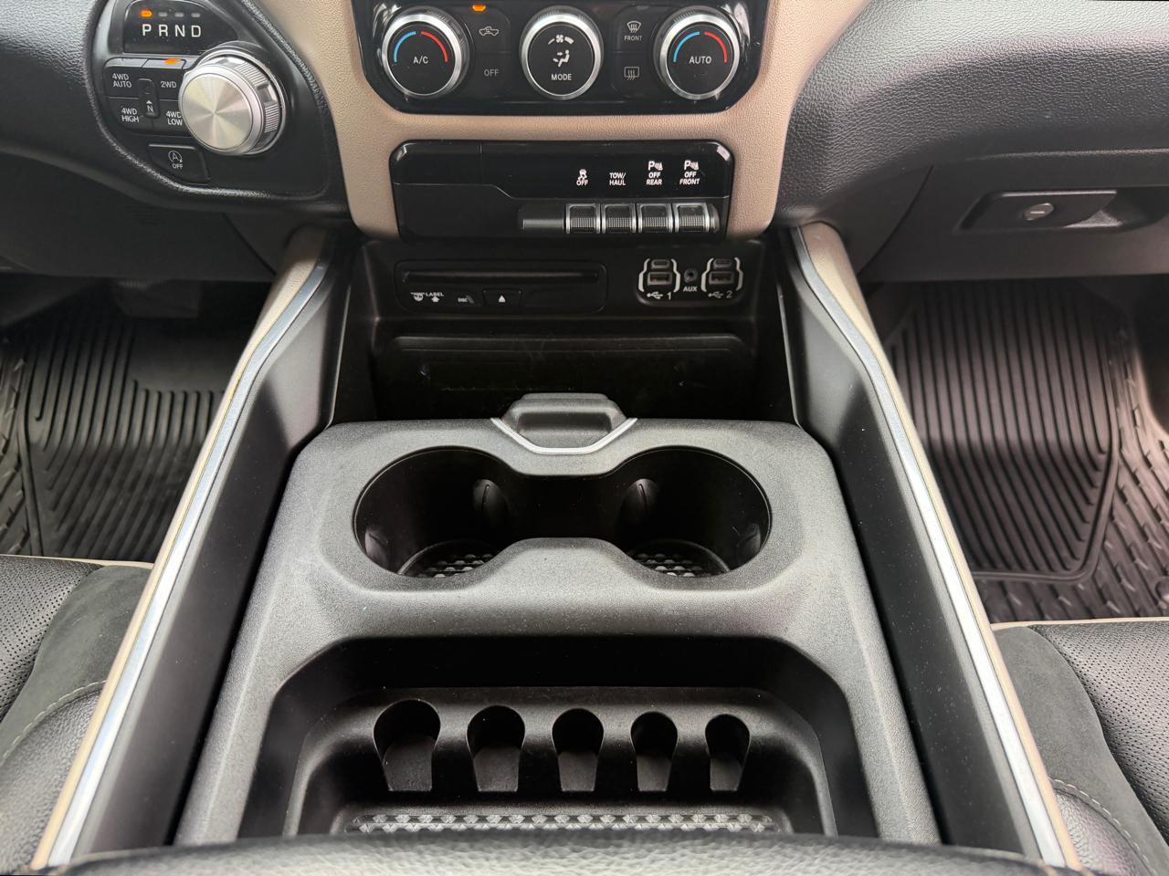 RAM 1500 Laramie 4x4 Crew Cab 5'7" Box 2019