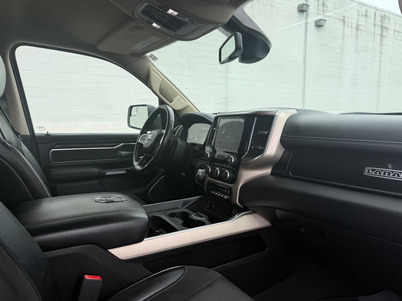 RAM 1500 Laramie 4x4 Crew Cab 5'7" Box 2019
