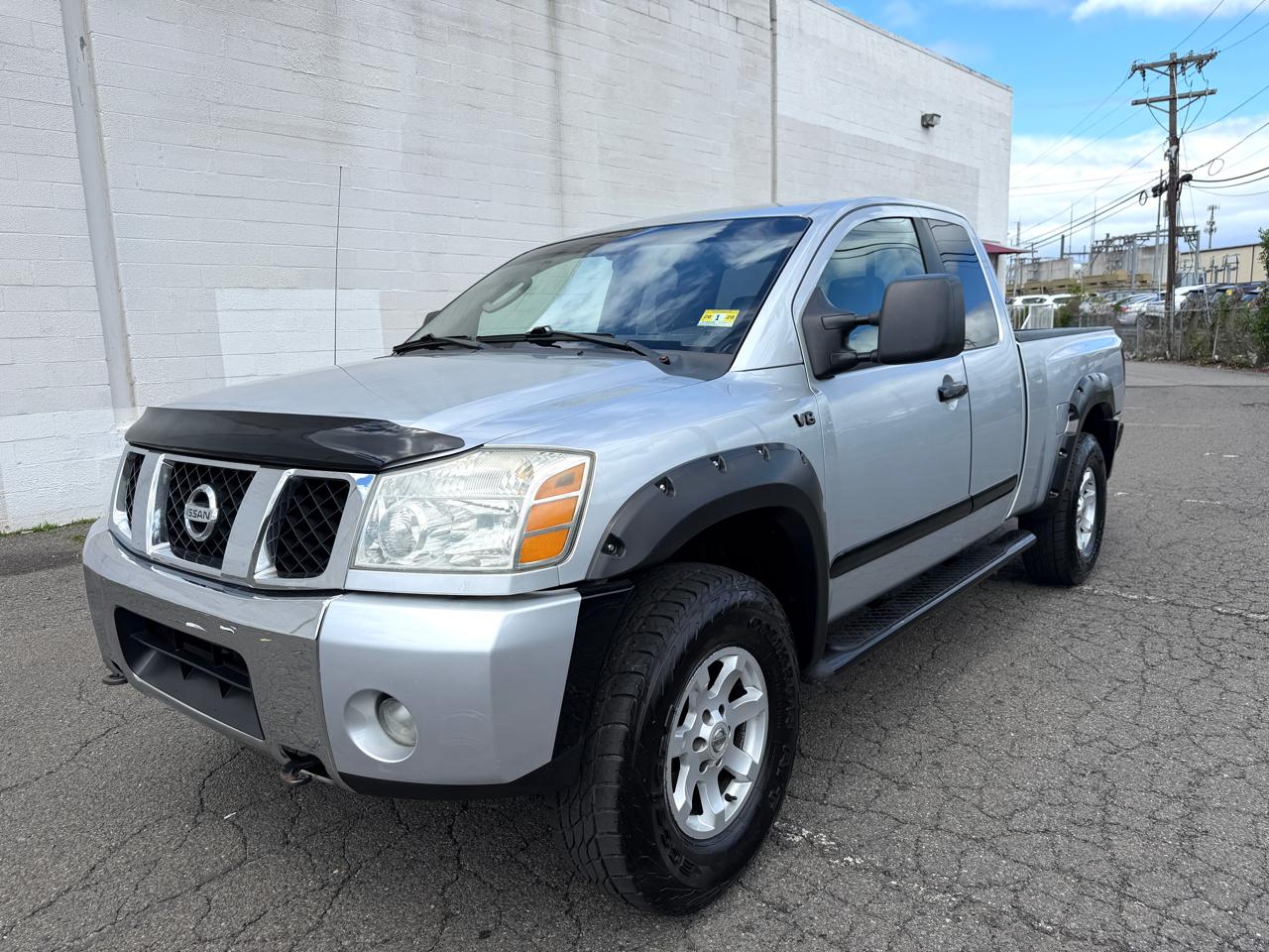 Nissan Titan LE King Cab 4WD 2004