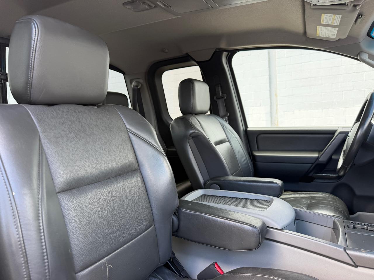 Nissan Titan LE King Cab 4WD 2004