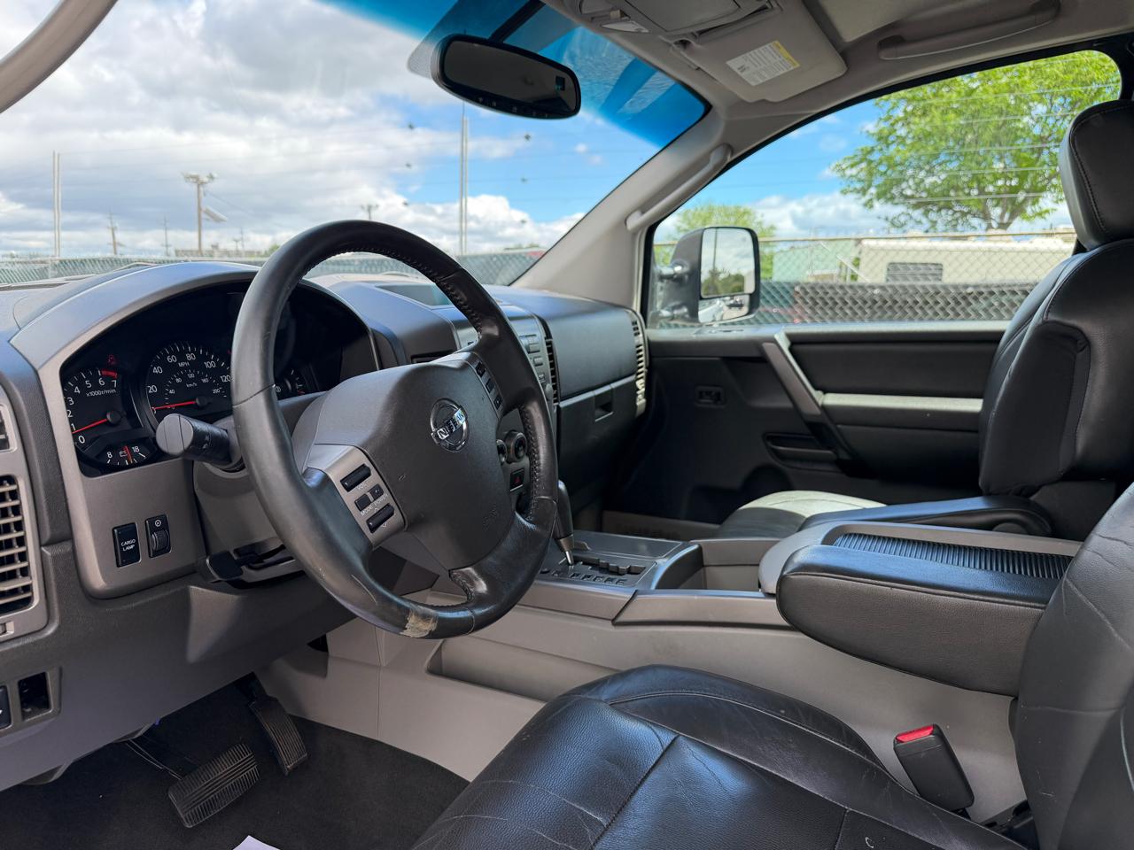 Nissan Titan LE King Cab 4WD 2004