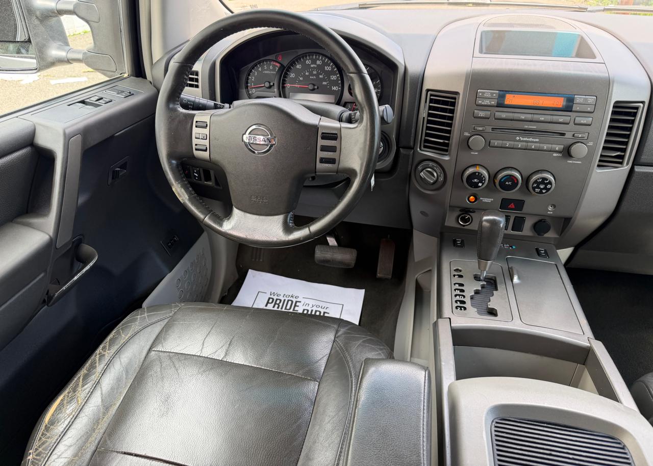 Nissan Titan LE King Cab 4WD 2004