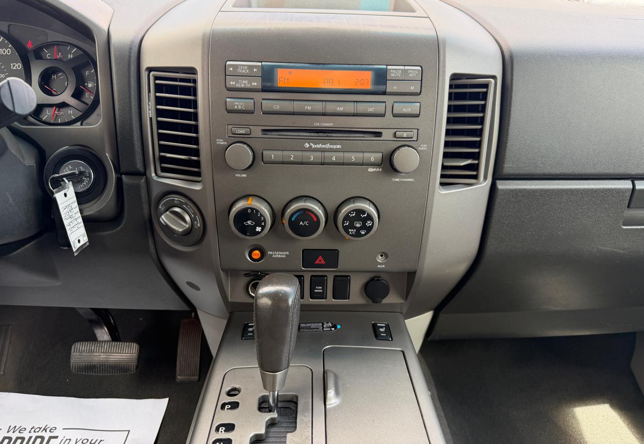 Nissan Titan LE King Cab 4WD 2004