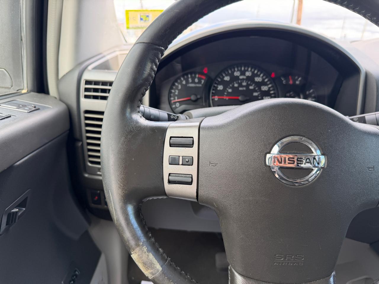Nissan Titan LE King Cab 4WD 2004