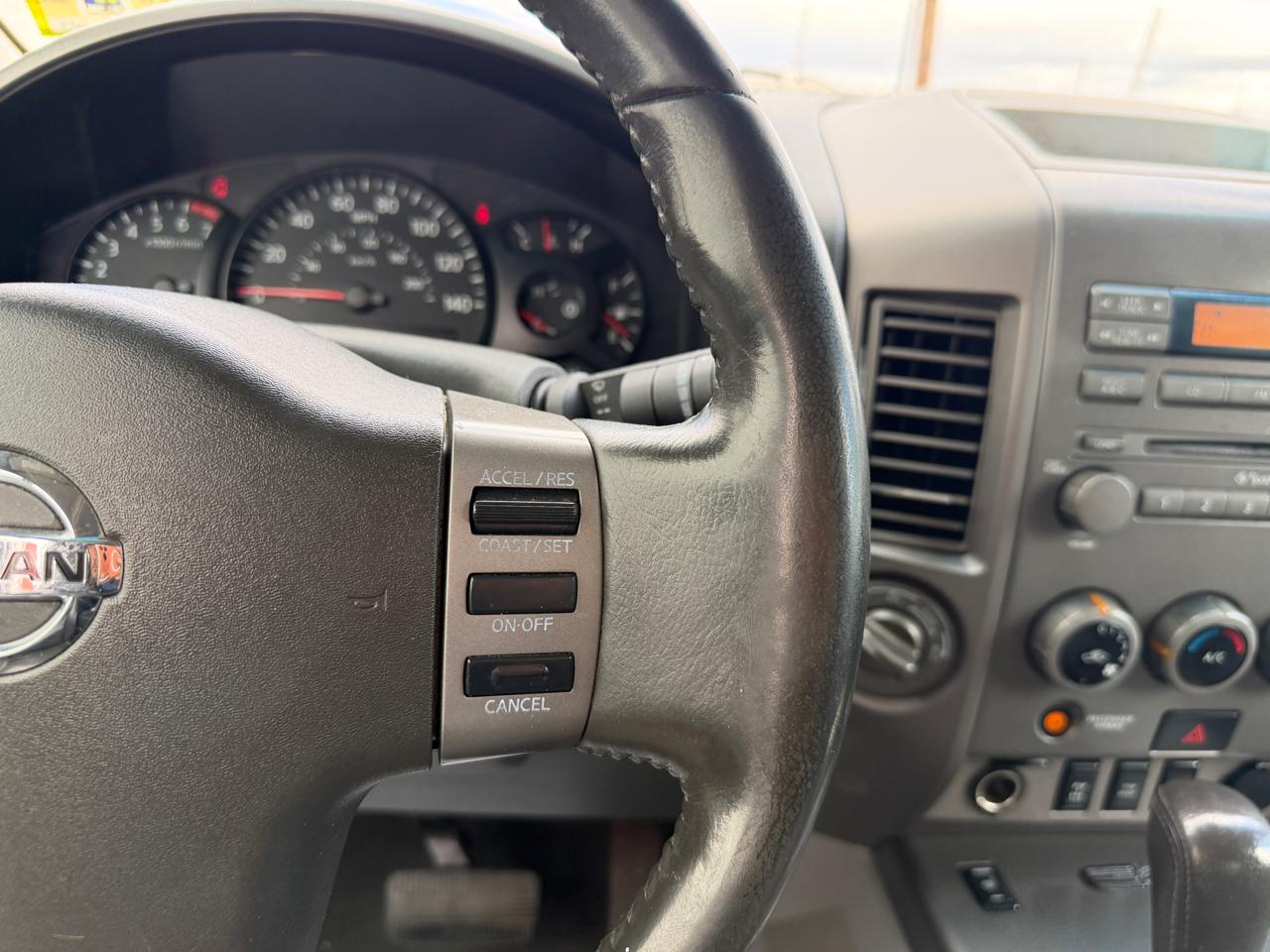 Nissan Titan LE King Cab 4WD 2004
