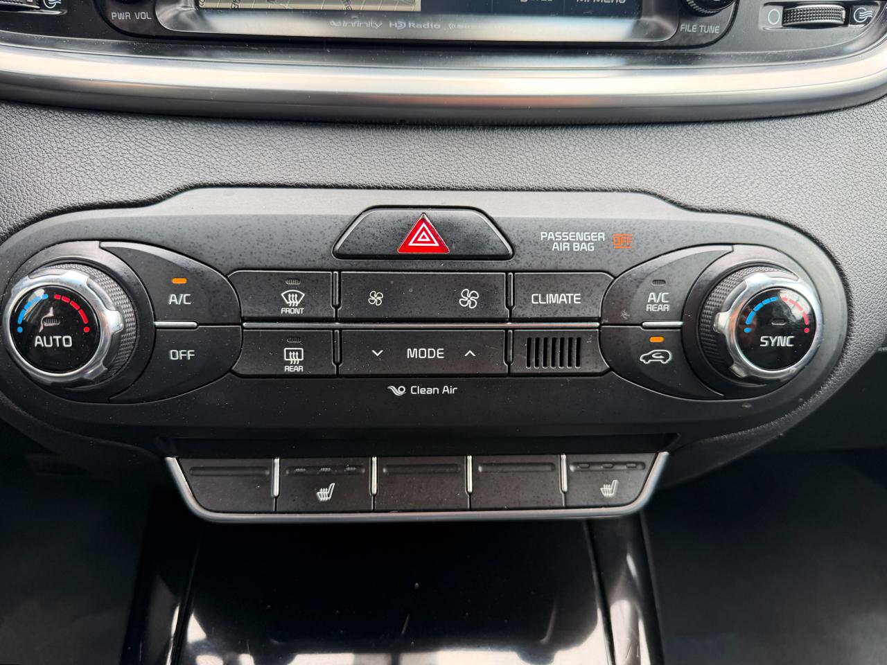 Kia Sorento AWD 4dr 3.3L SX 2016