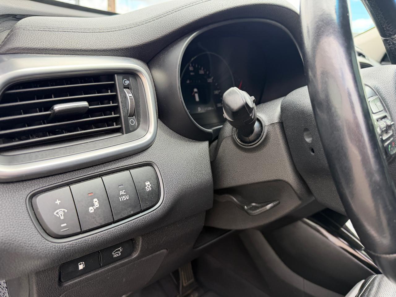 Kia Sorento AWD 4dr 3.3L SX 2016