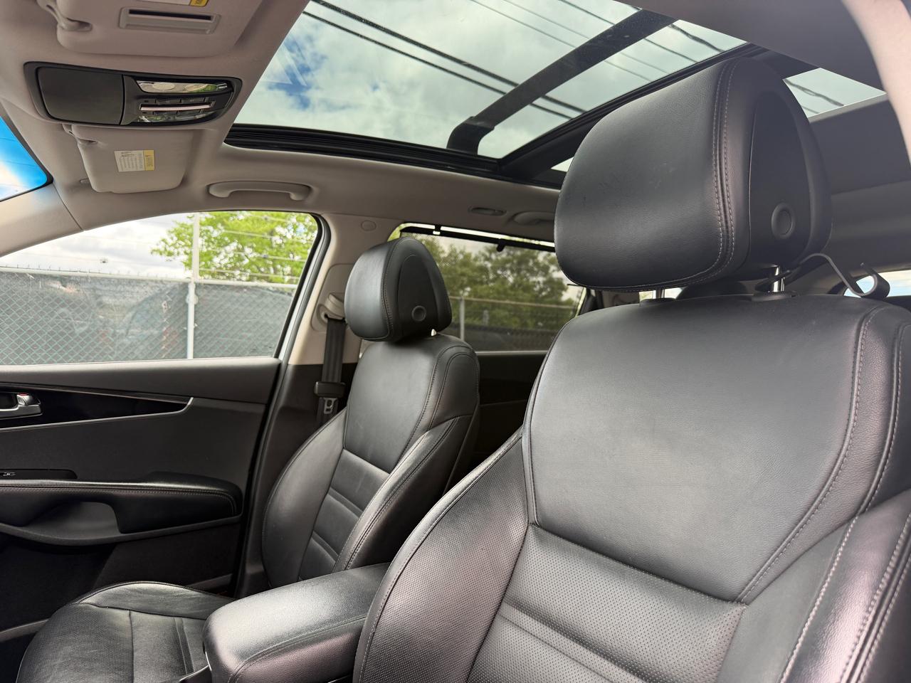 Kia Sorento AWD 4dr 3.3L SX 2016