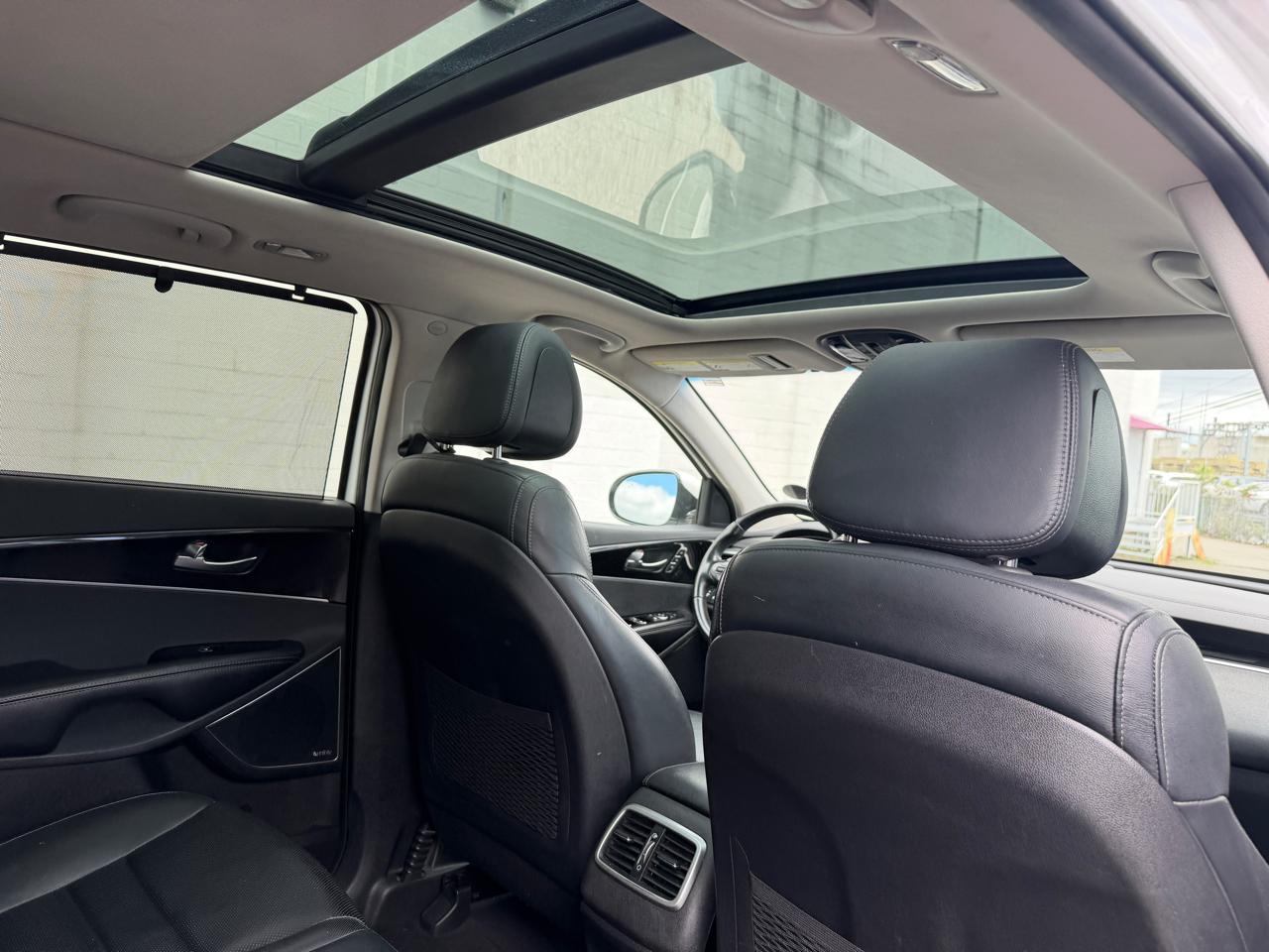 Kia Sorento AWD 4dr 3.3L SX 2016
