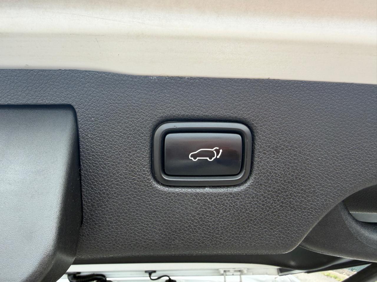Kia Sorento AWD 4dr 3.3L SX 2016
