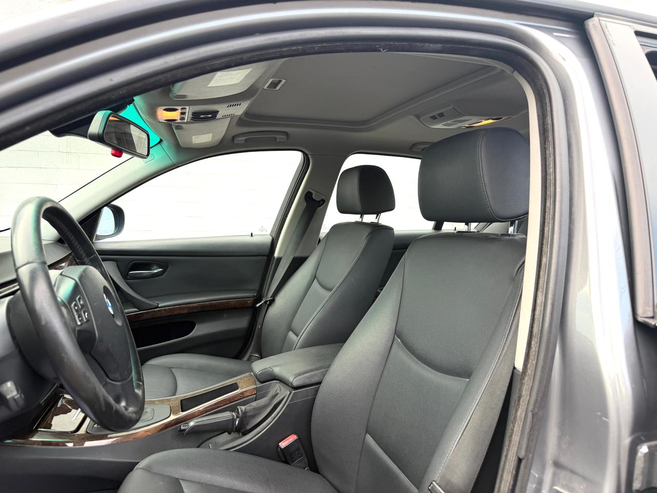 BMW 3 Series 4dr Sdn 328i RWD SULEV 2009