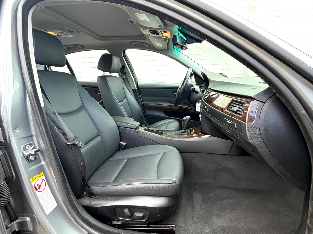 BMW 3 Series 4dr Sdn 328i RWD SULEV 2009
