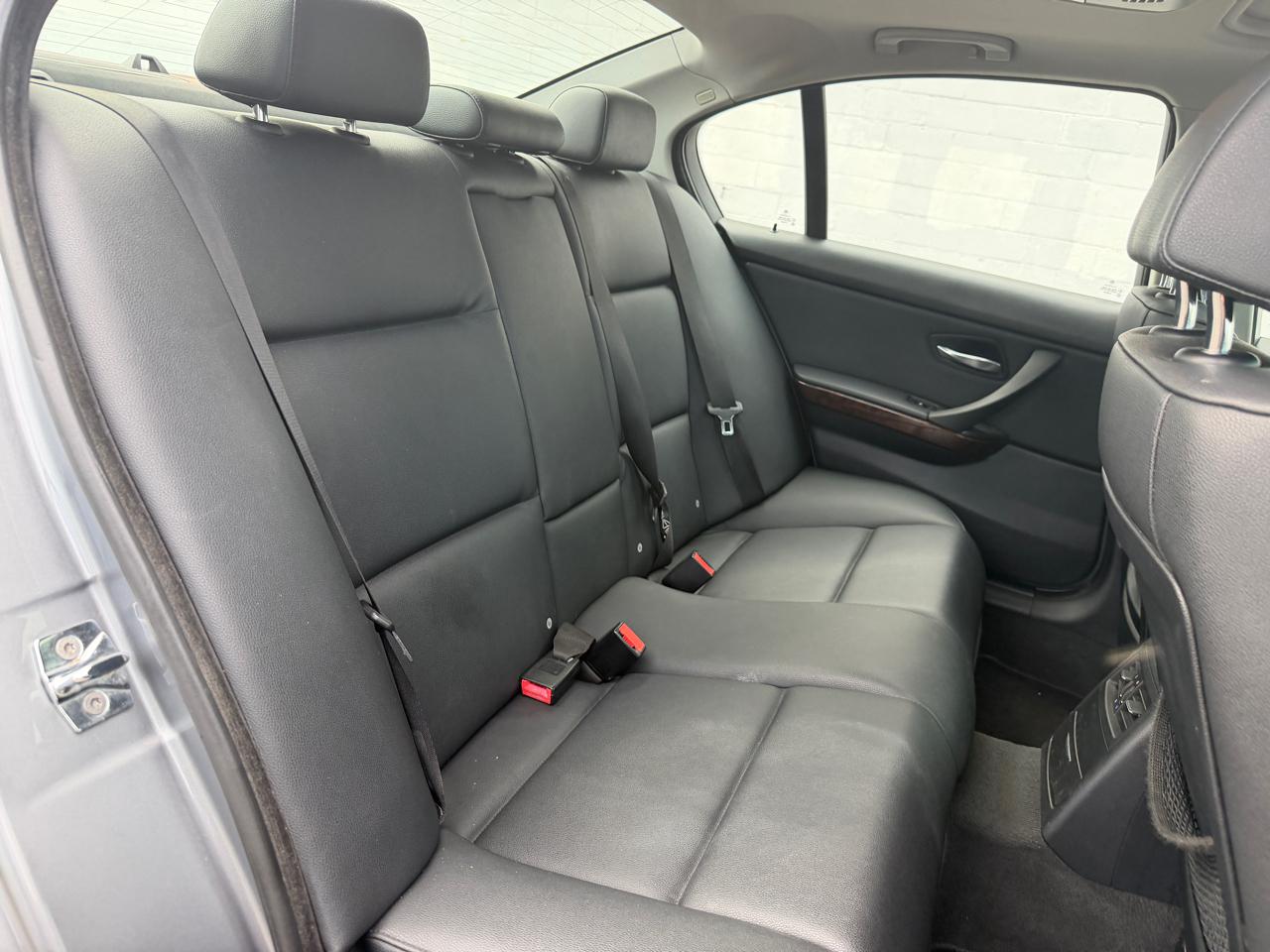 BMW 3 Series 4dr Sdn 328i RWD SULEV 2009