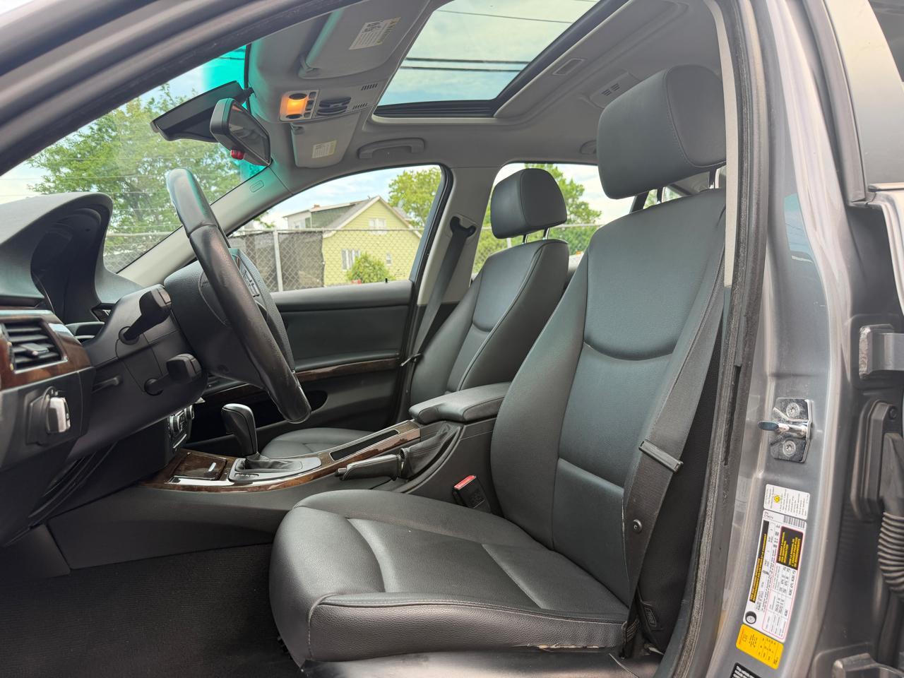 BMW 3 Series 4dr Sdn 328i RWD SULEV 2009
