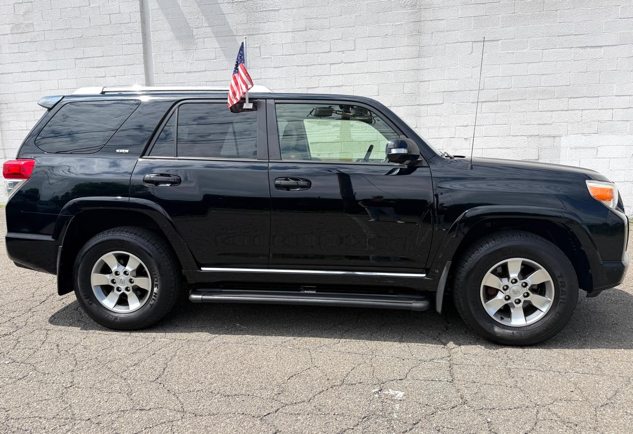 Toyota 4Runner 4WD 4dr V6 Limited (Natl) 2013