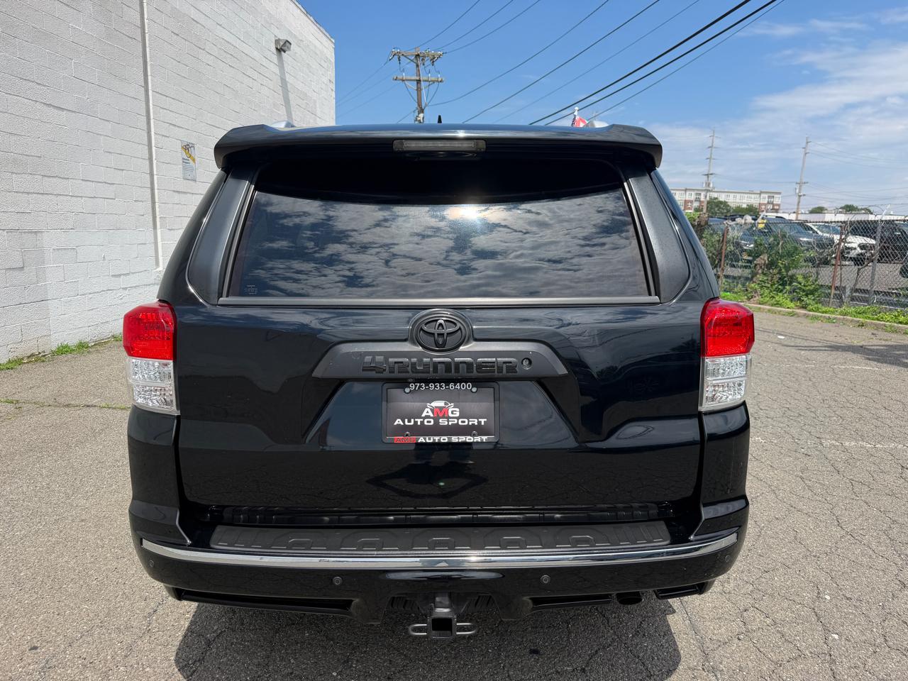 Toyota 4Runner 4WD 4dr V6 Limited (Natl) 2013