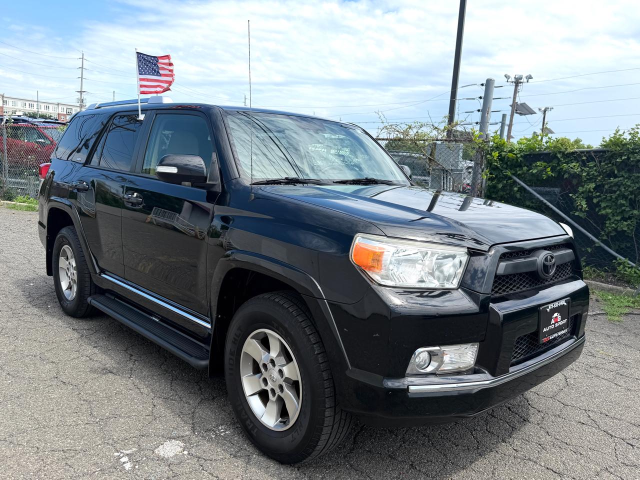 Toyota 4Runner 4WD 4dr V6 Limited (Natl) 2013