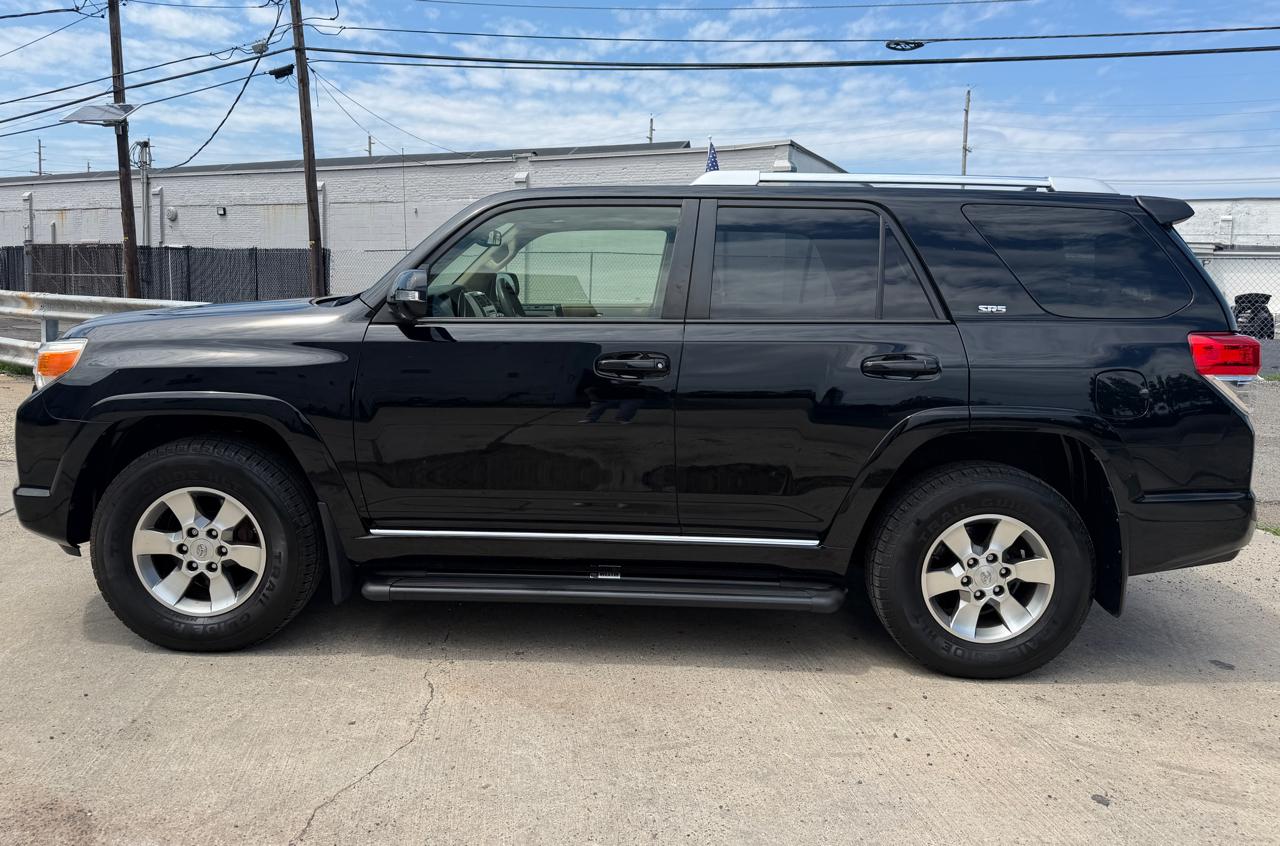 Toyota 4Runner 4WD 4dr V6 Limited (Natl) 2013