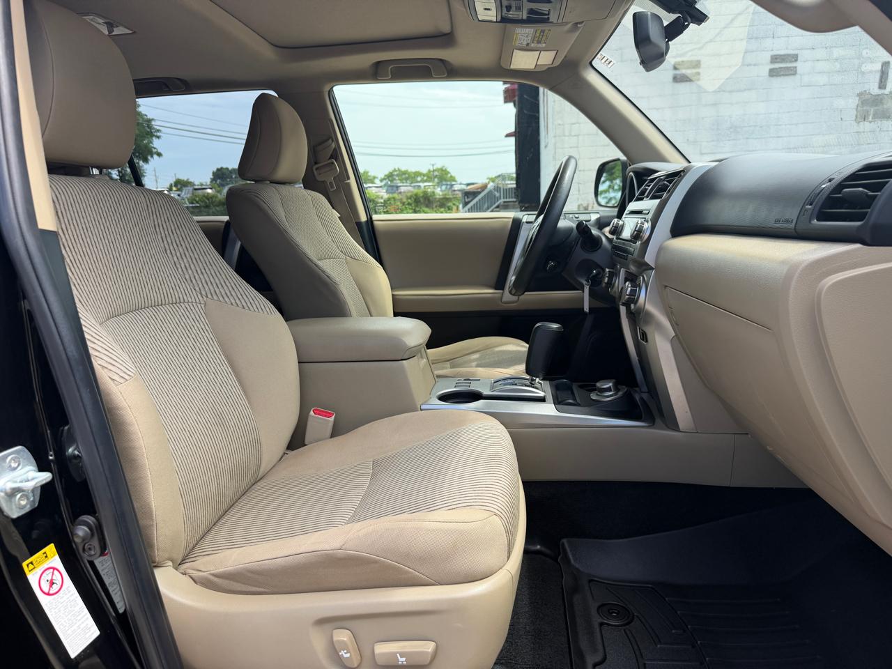 Toyota 4Runner 4WD 4dr V6 Limited (Natl) 2013