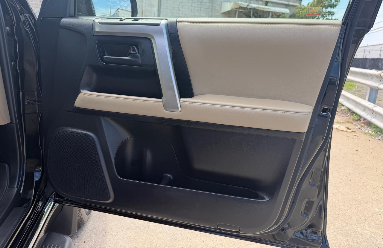 Toyota 4Runner 4WD 4dr V6 Limited (Natl) 2013