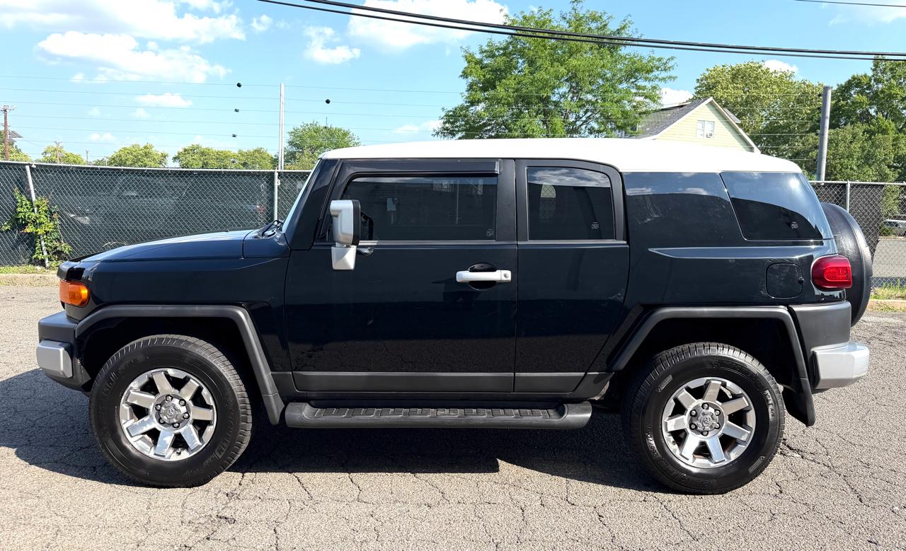 Toyota FJ Cruiser 4WD 4dr Man (Natl) 2014