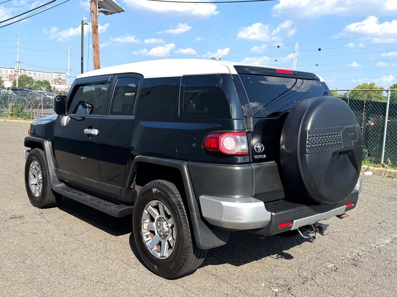 Toyota FJ Cruiser 4WD 4dr Man (Natl) 2014
