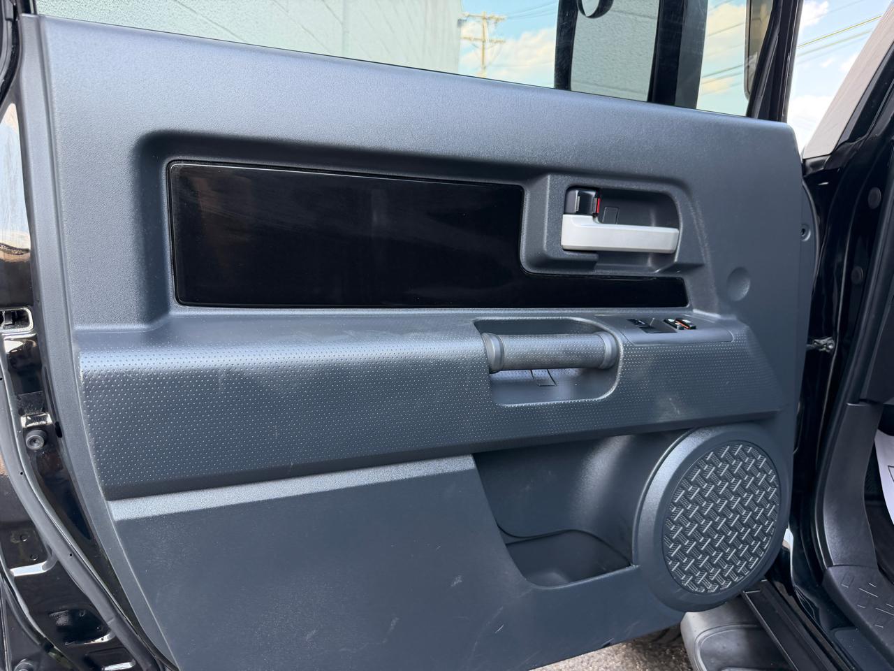 Toyota FJ Cruiser 4WD 4dr Man (Natl) 2014