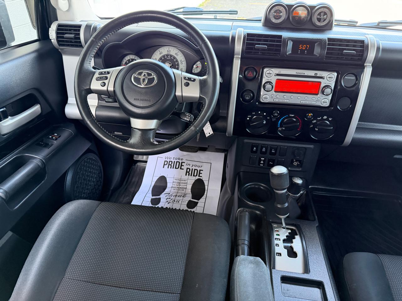 Toyota FJ Cruiser 4WD 4dr Man (Natl) 2014