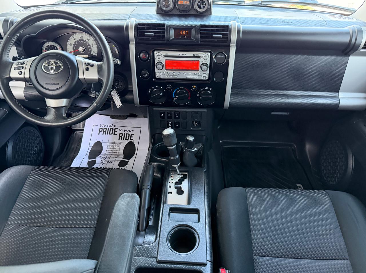 Toyota FJ Cruiser 4WD 4dr Man (Natl) 2014