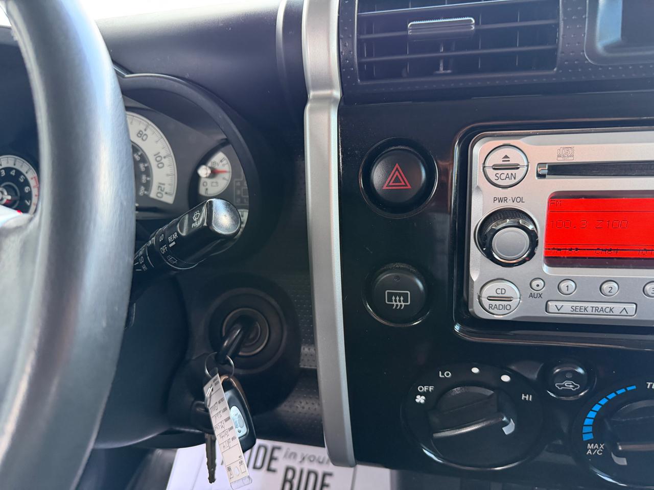 Toyota FJ Cruiser 4WD 4dr Man (Natl) 2014
