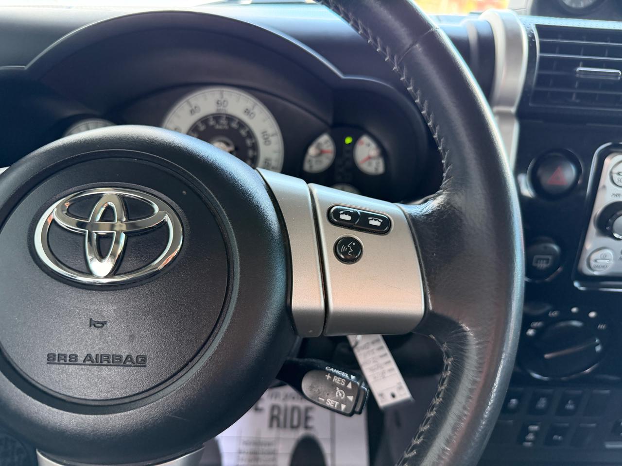 Toyota FJ Cruiser 4WD 4dr Man (Natl) 2014