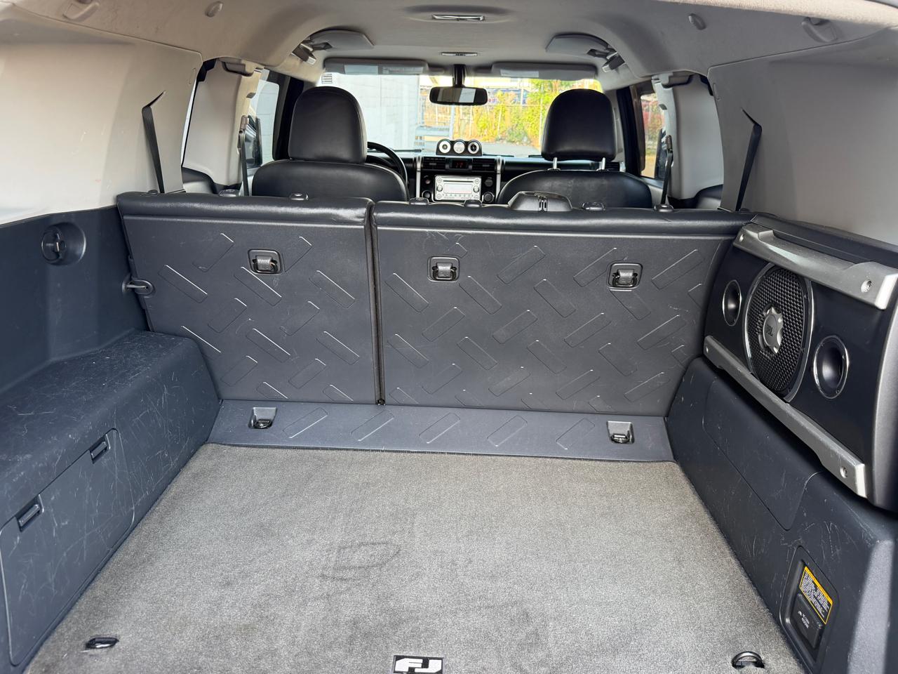 Toyota FJ Cruiser 4WD 4dr Man (Natl) 2014