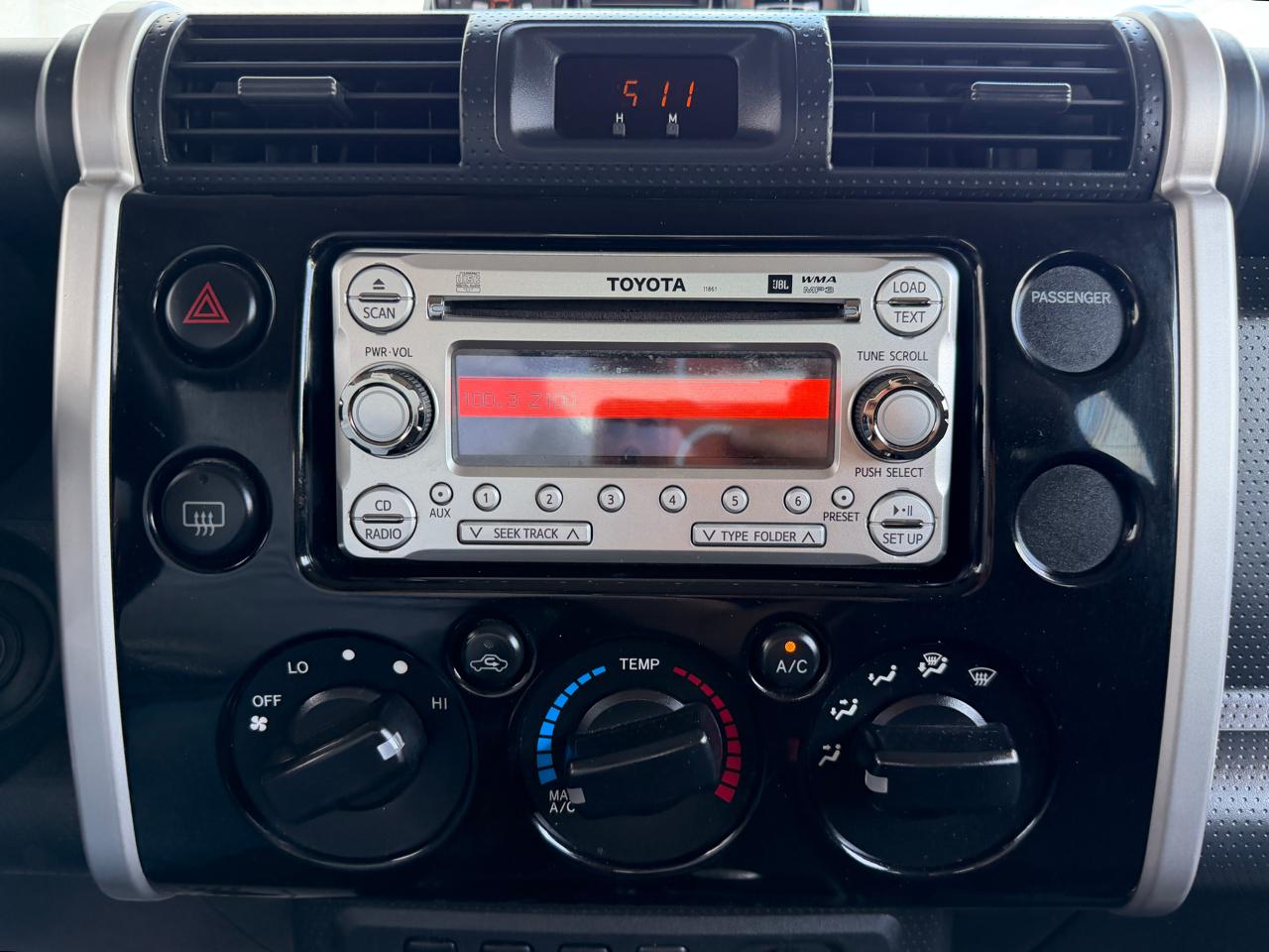 Toyota FJ Cruiser 4WD 4dr Man (Natl) 2014
