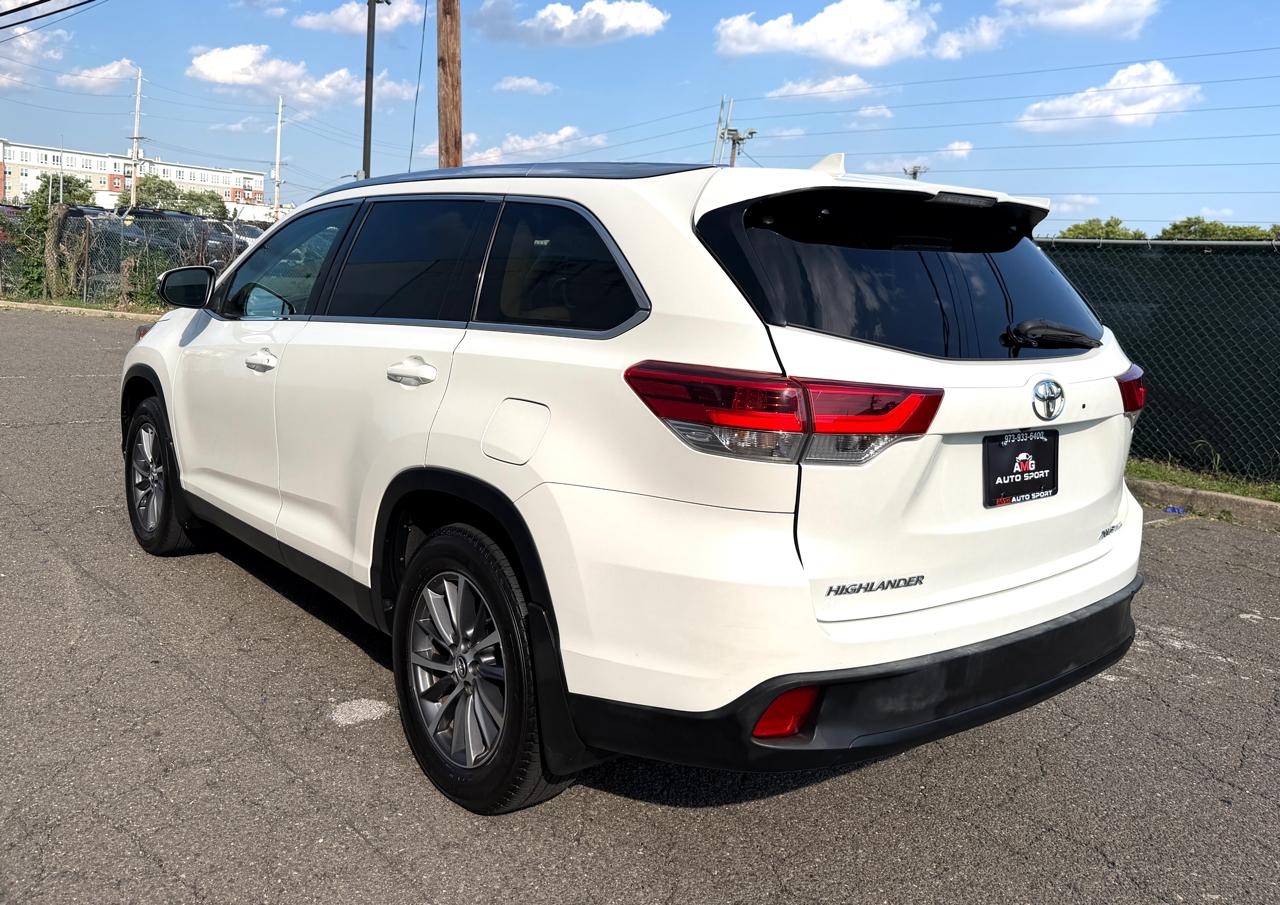 Toyota Highlander XLE V6 AWD (Natl) 2019