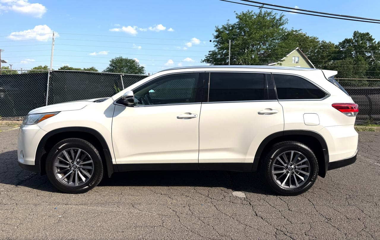 Toyota Highlander XLE V6 AWD (Natl) 2019