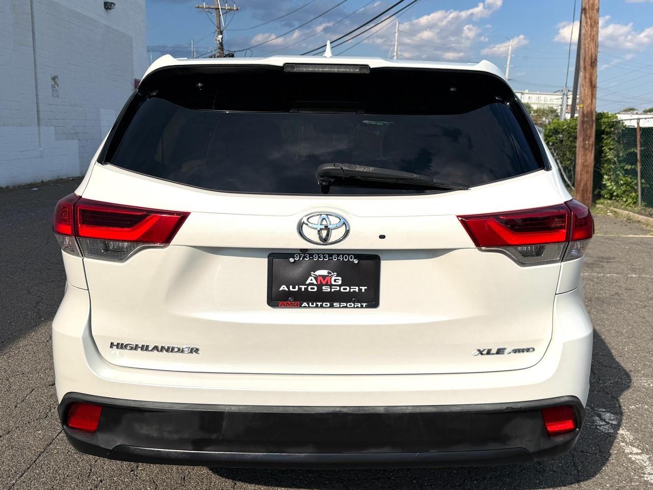 Toyota Highlander XLE V6 AWD (Natl) 2019