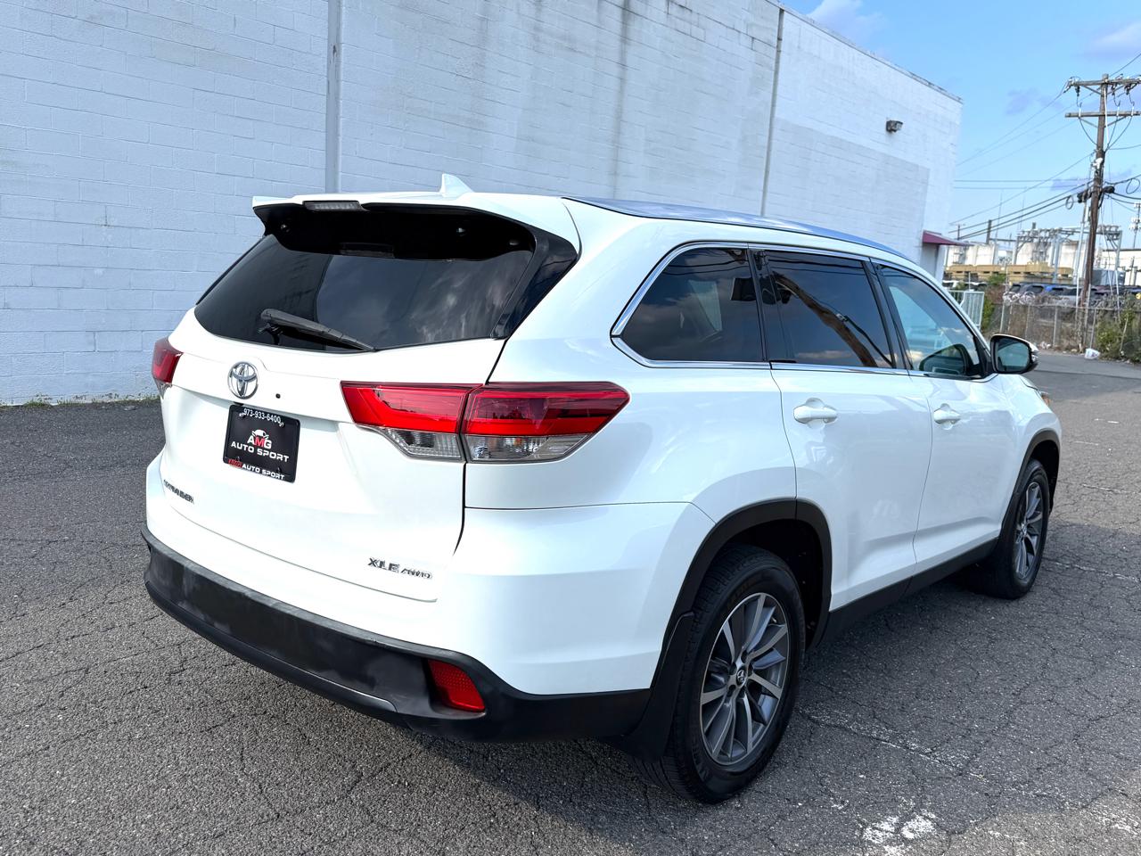 Toyota Highlander XLE V6 AWD (Natl) 2019