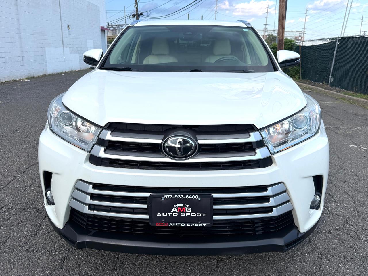 Toyota Highlander XLE V6 AWD (Natl) 2019