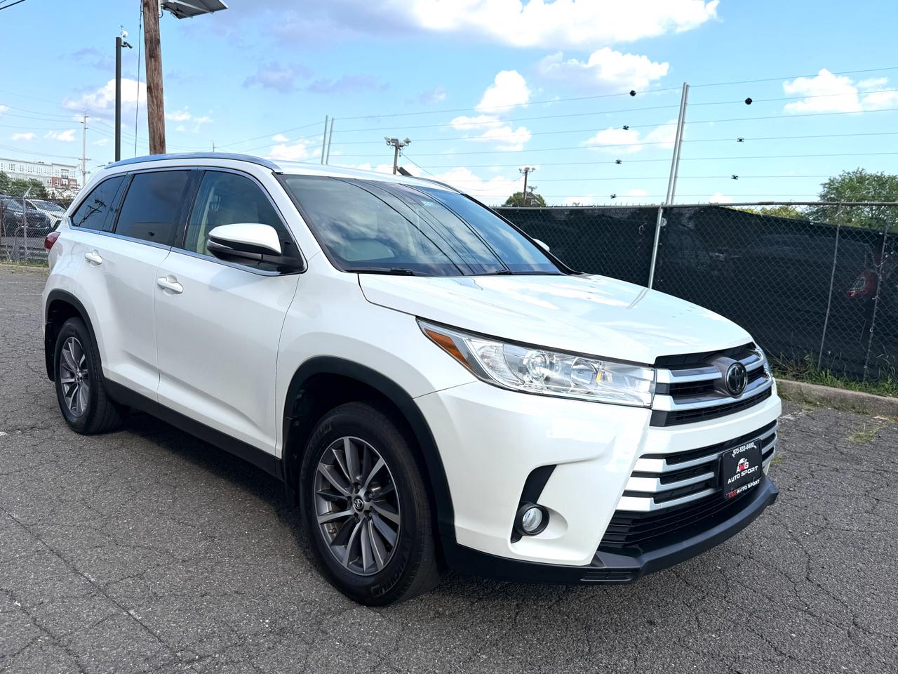 2019 Toyota Highlander XLE V6 AWD (Natl)