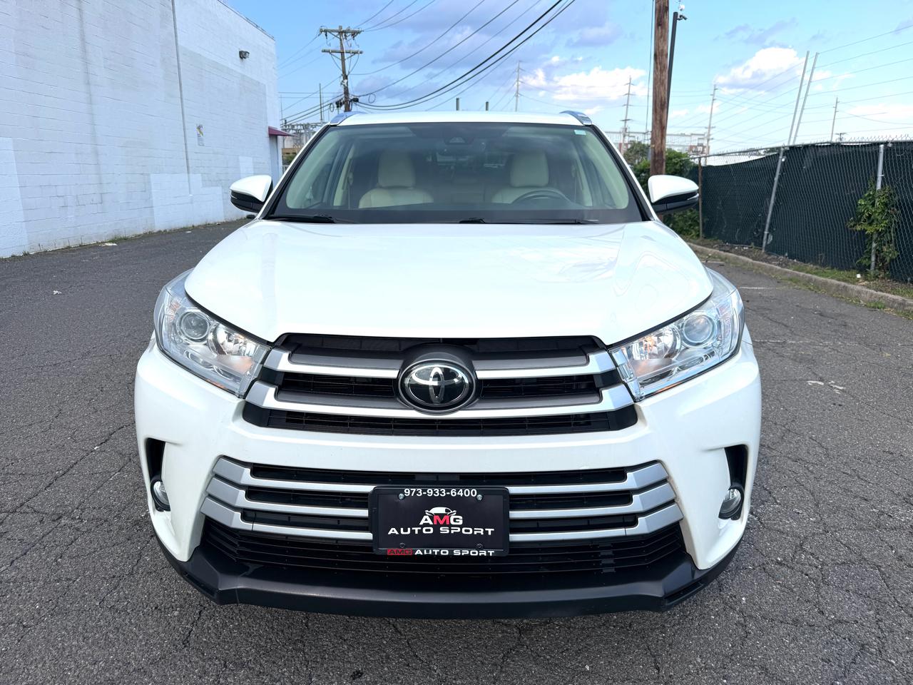 Toyota Highlander XLE V6 AWD (Natl) 2019