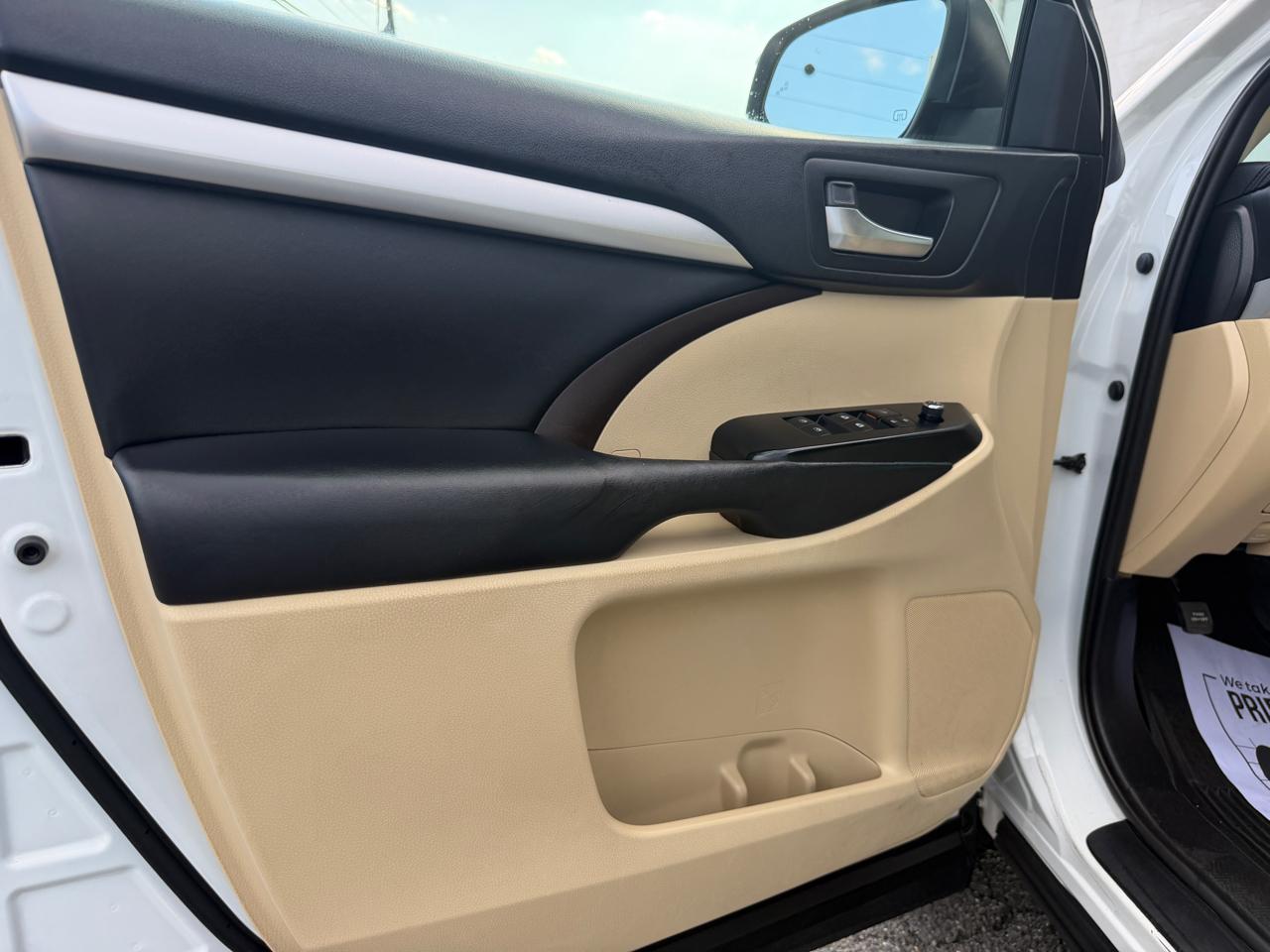 Toyota Highlander XLE V6 AWD (Natl) 2019