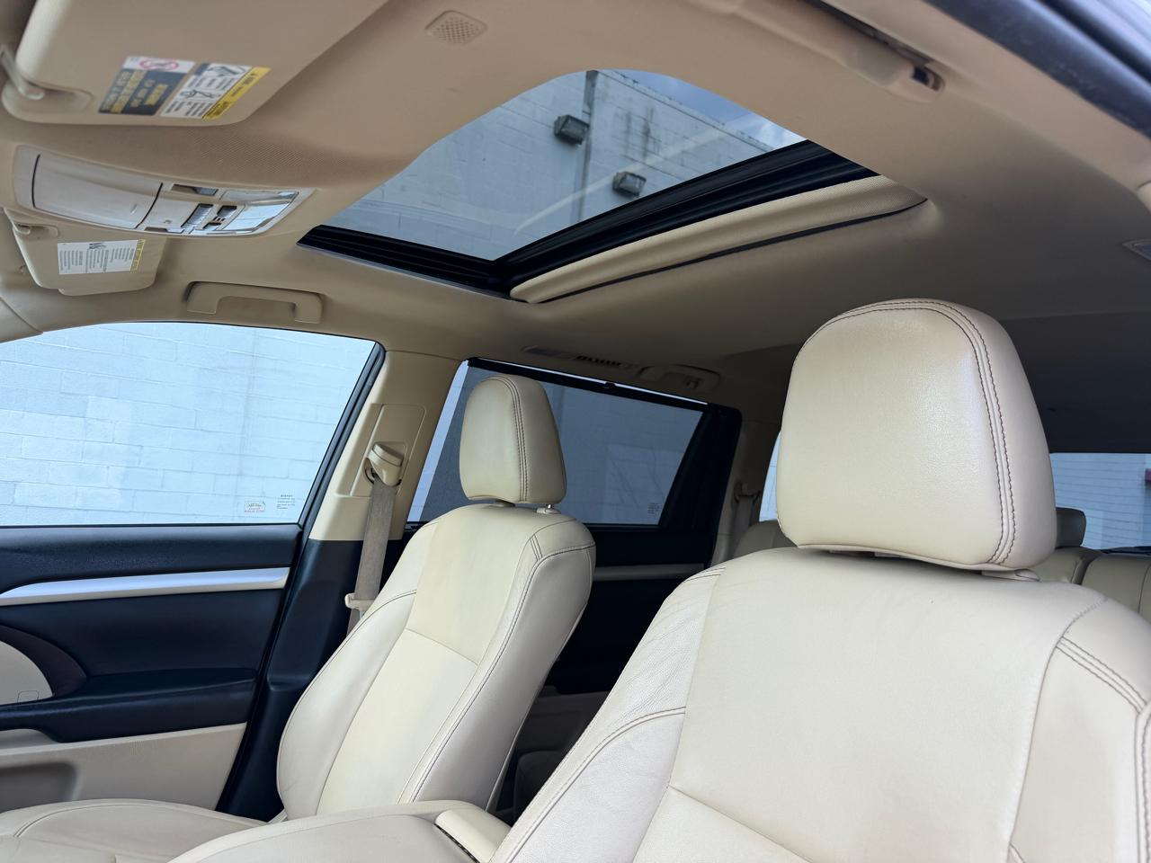 Toyota Highlander XLE V6 AWD (Natl) 2019