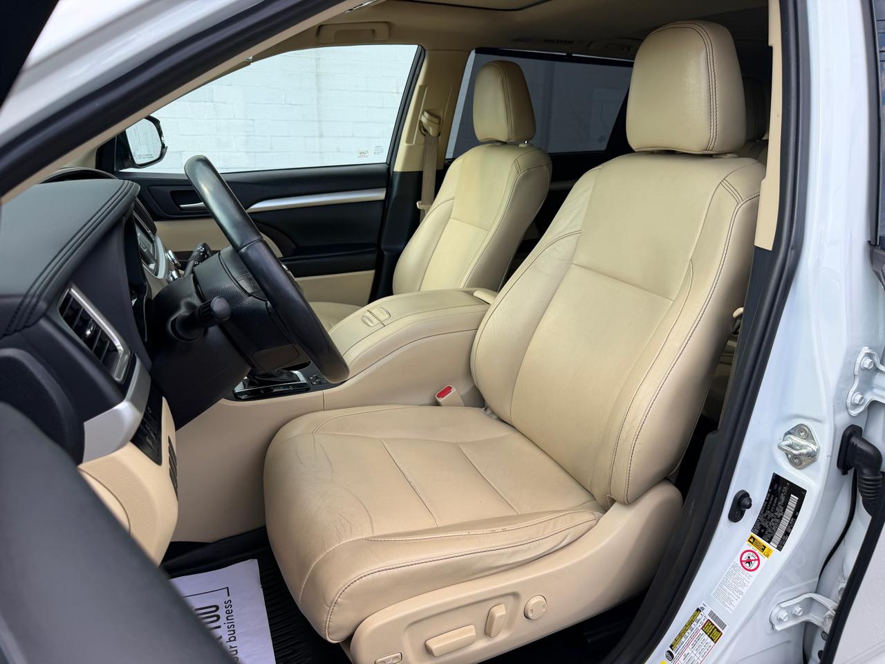 Toyota Highlander XLE V6 AWD (Natl) 2019