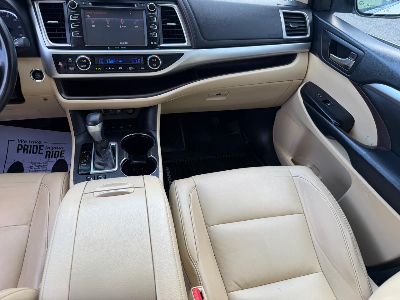 Toyota Highlander XLE V6 AWD (Natl) 2019