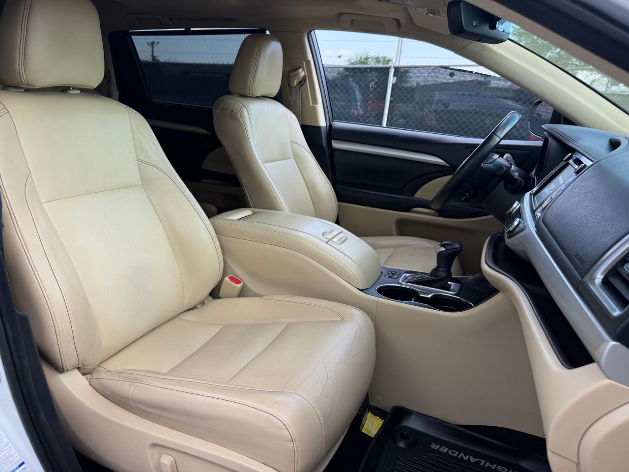 Toyota Highlander XLE V6 AWD (Natl) 2019