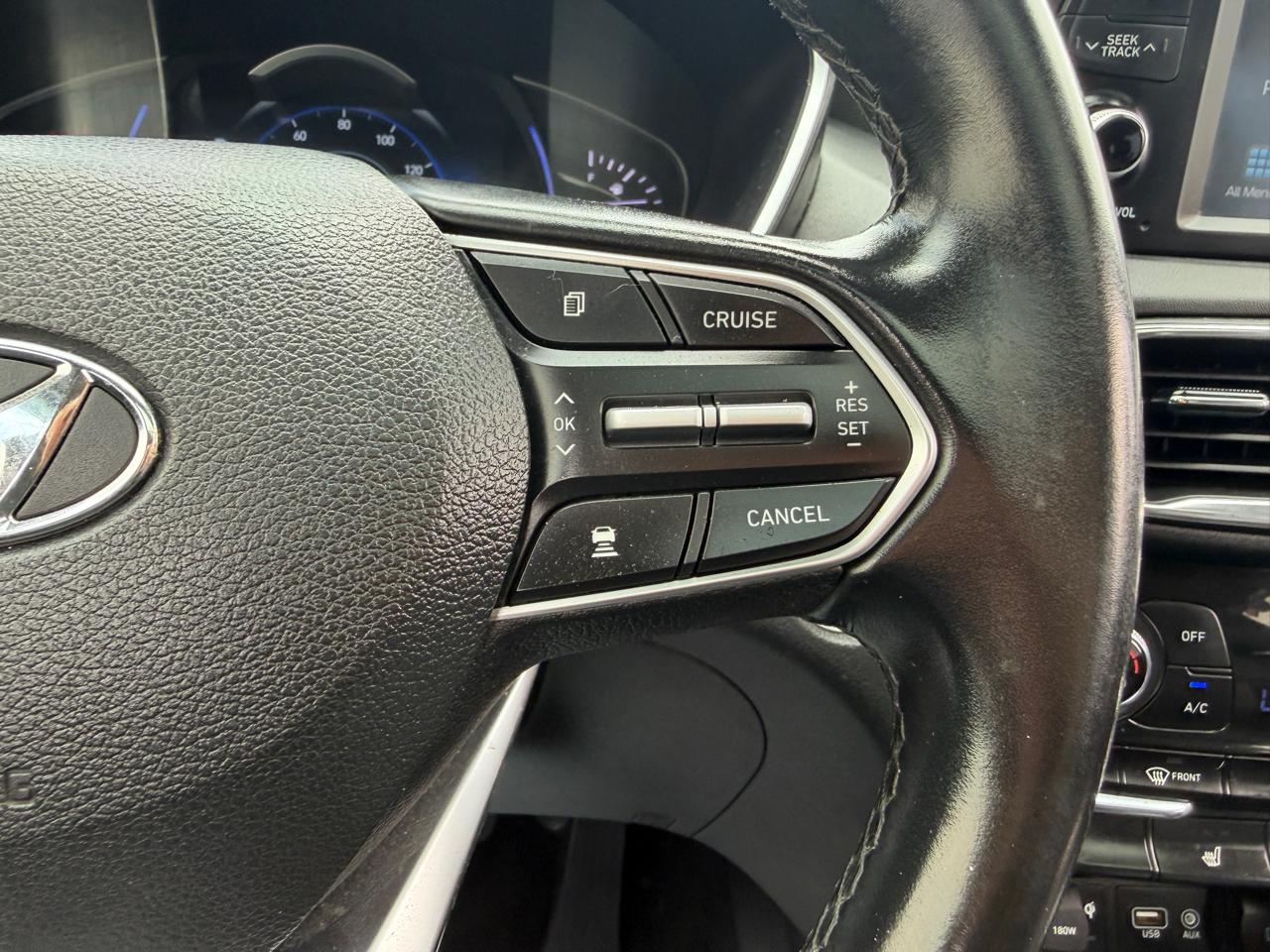 Hyundai Santa Fe SEL 2.4L Auto AWD 2020
